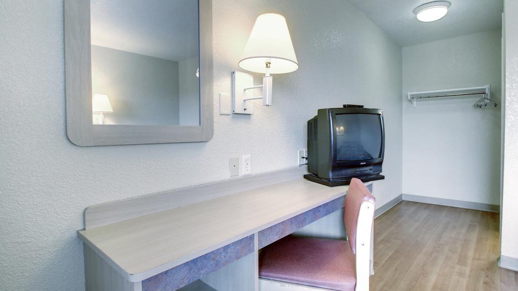 Motel 6 Manhattan Kansas Kültér fotó